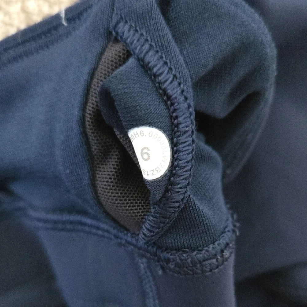 Lululemon Sports Bra Navy Blue Women's High Neck Size 6